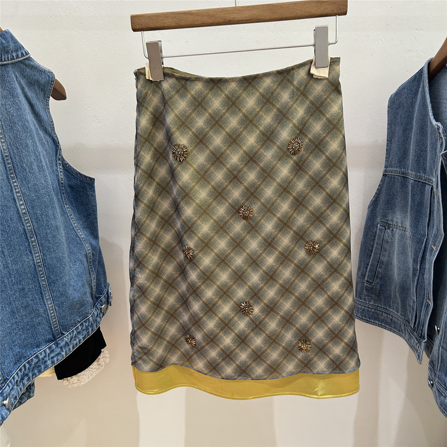 欧洲站欧货复古格纹重工钉珠半身裙女高腰A字裙气质显瘦半裙