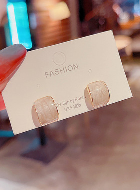 S925银针C型白色滴釉耳钉女2021年新款潮个性气质几何形耳环耳饰