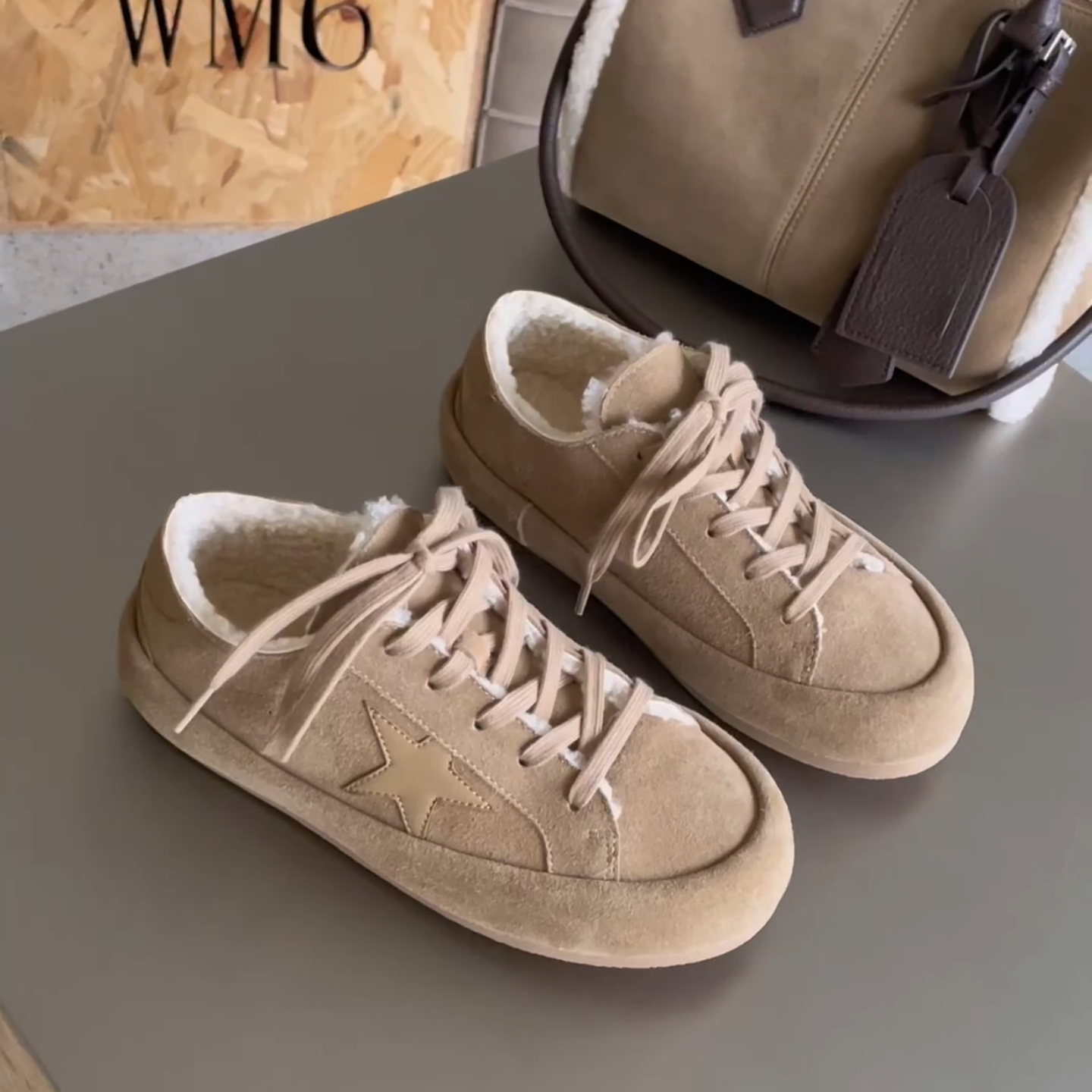 冬新款低跟平底加绒羊毛运动板鞋