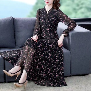 雪纺衫女长袖2025年春装新款碎花连衣裙女大码胖MM减龄打底长裙子