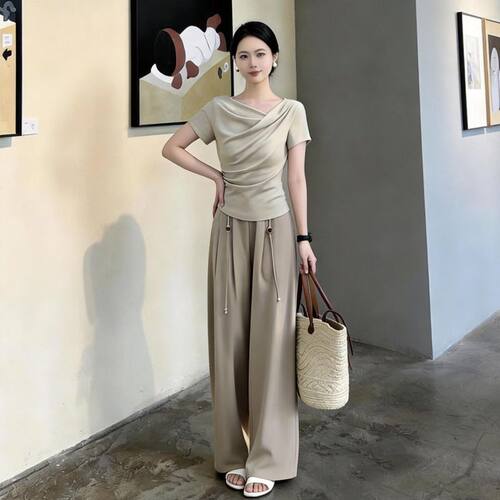 简约时尚穿搭轻熟风时尚套装女不规则荡领上衣休闲阔腿裤两件套夏