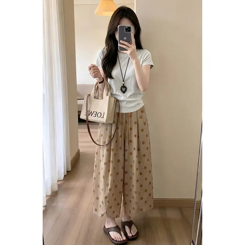 2026巨好看超火穿搭一整套纯色短袖t恤上衣女夏季阔腿裤两件套装