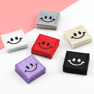 服装贴标价格 服装贴标图片 星期三