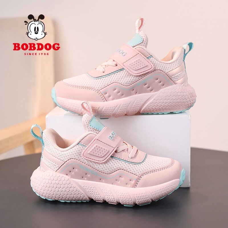 巴布豆童鞋女童运动鞋2026春秋新款网面透气软底轻便中大童跑步鞋