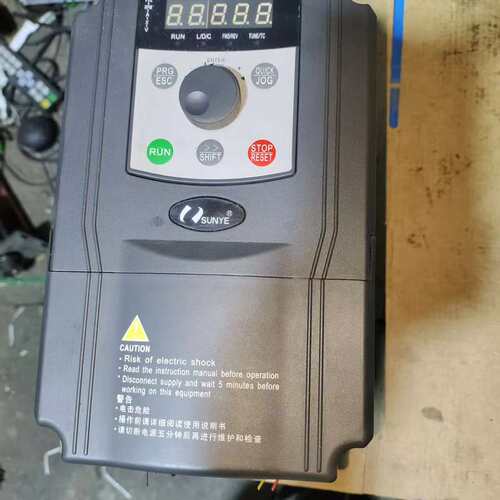 议价日业变频器CM528-A4T4R0GB/5R5PB，4KW/可维修