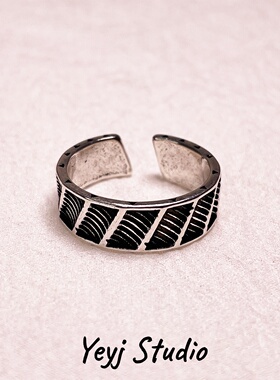 小众复古几何斜纹戒指男女生高级设计感情侣开口可调节嘻哈指环