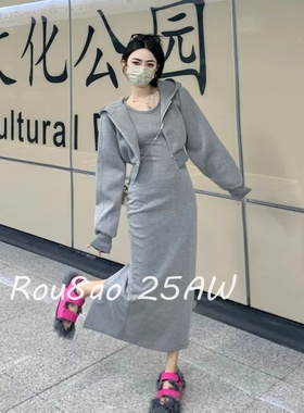 Rou8ao微胖大码女装花灰色休闲套装短开衫卫衣+吊带连衣裙两件套