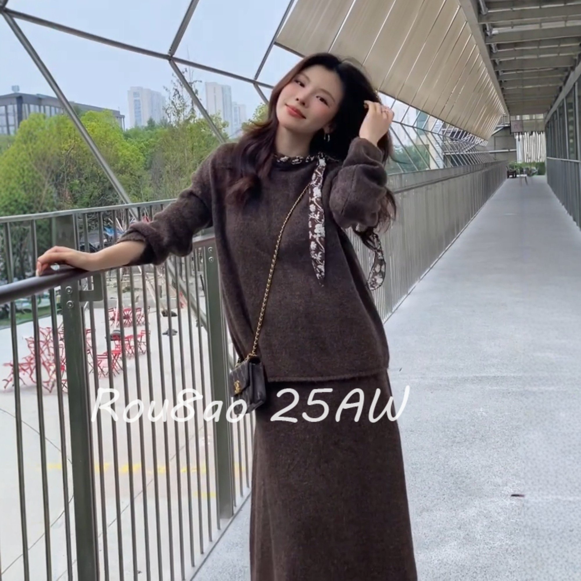 Rou8ao微胖大码女装法式温柔气质风高级感丝巾针织毛衣半身裙套装,女装/女士精品,大码套装,淘宝优惠券,粉丝福利购,淘宝优惠卷