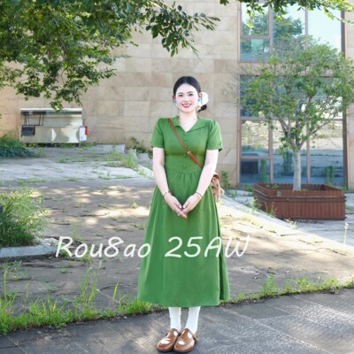 Rou8ao微胖大码女装法式气质翻领短袖连衣裙女收腰显瘦褶皱长裙