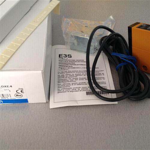 日本OMRON 光电传感器E3S-LS10XE4 全新原包装正品
