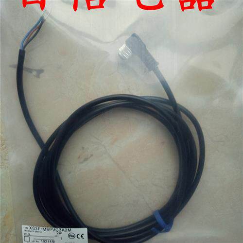 现货 全新接插件连接线XS3F-M8PVC3S2M/XS3F-M8PVC3A2M质保2年