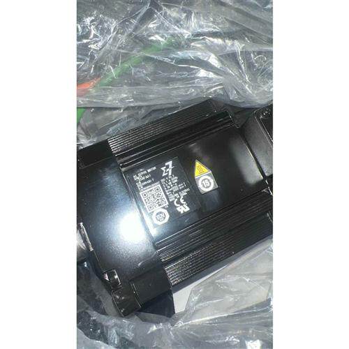 安川YASKWA 电机 SGM7A-25A7A61 SGM7A-15A7A6C SGM7A-15AFA2C