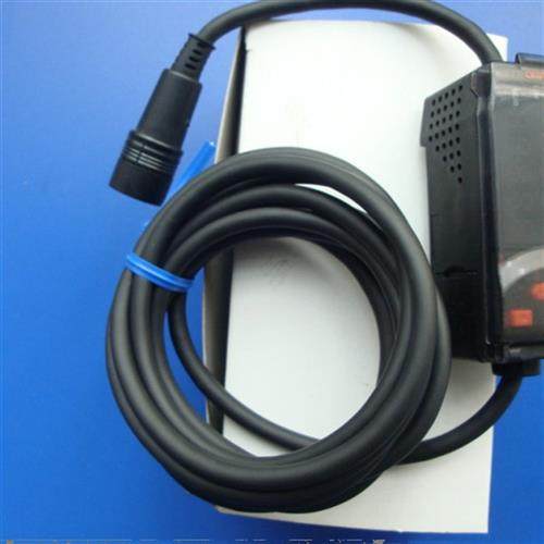 OMRON 激光位移传感器ZX-LDA11原装正品现货