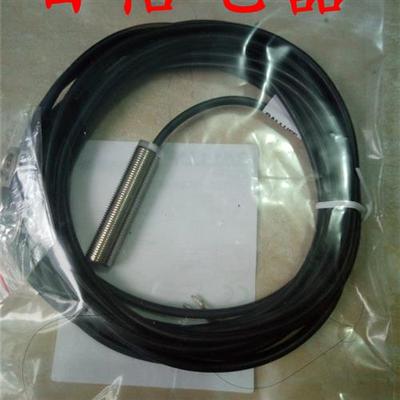 巴鲁夫接近开关BESM12MI-PSC40B-BP05三线PNP常开传感器全新现货