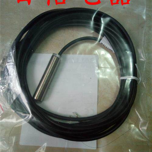 巴鲁夫接近开关BESM12MI-PSC40B-BP05三线PNP常开传感器全新现货