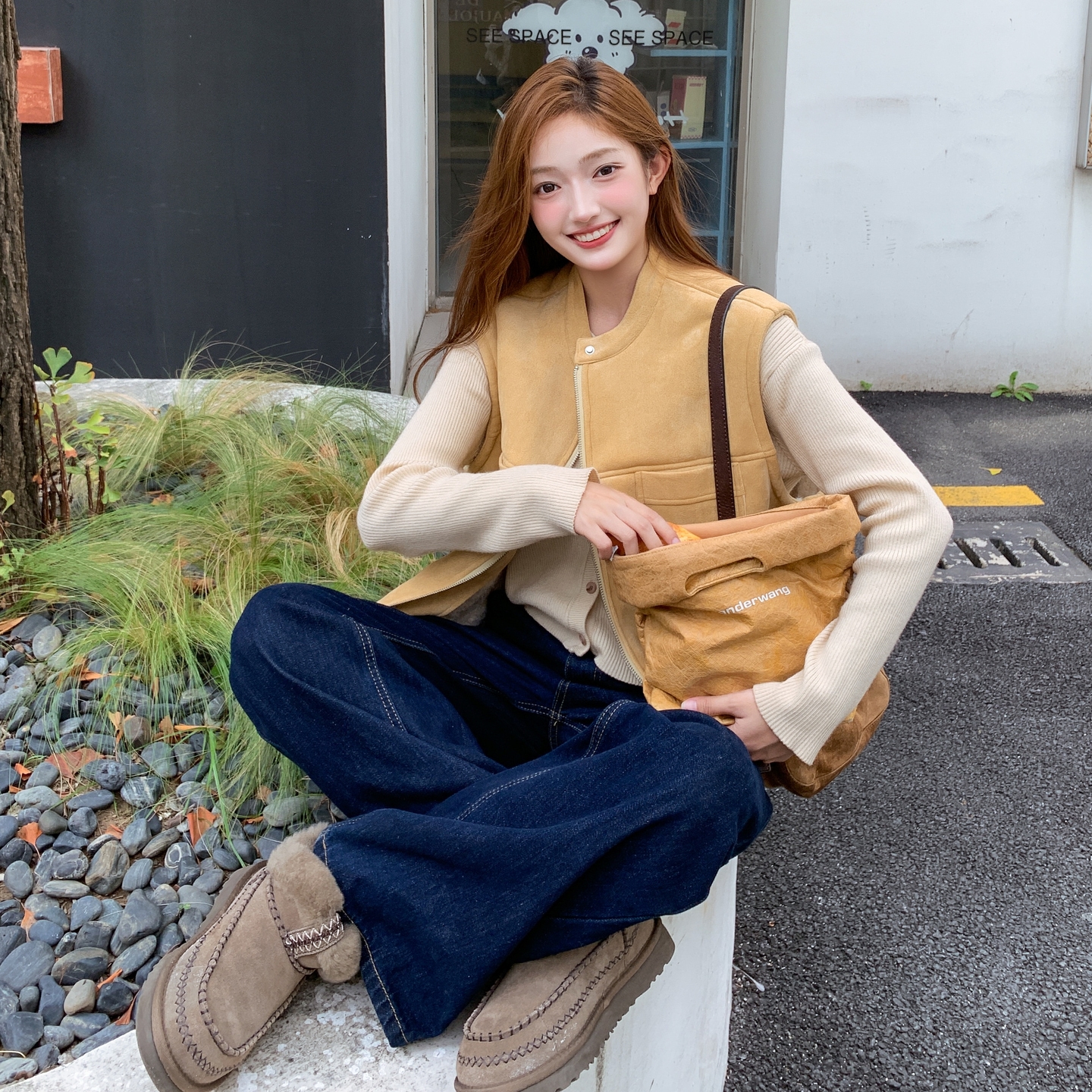 新品羊羔毛马甲D670P155K228，女装短外套，沁古纱衣