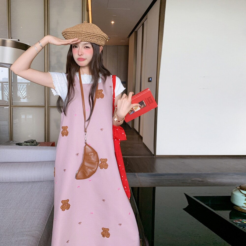粉色卡通刺绣背心连衣裙女2025夏季新款韩系可盐可甜减龄a字长裙,女装连衣裙,沁古纱衣