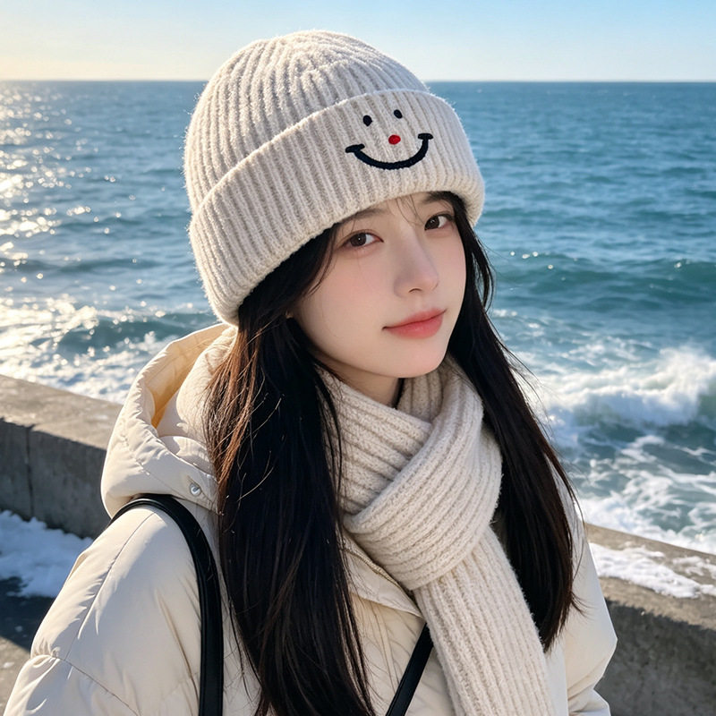 韩系治愈笑脸刺绣冷帽女秋冬新款可爱针织帽显脸小保暖套头毛线帽