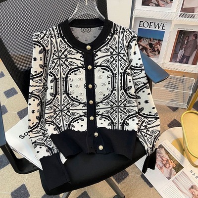 欧货秋冬新款洋气重工钉珠镶钻长袖针织衫上衣女复古开衫外搭毛衣