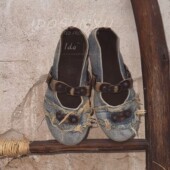 牛仔拼色圆头浅口皮带扣平底芭蕾舞鞋 IDO 新款 2026春季 TT欧货女鞋