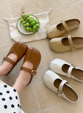 2026夏季新款包头拖女鞋PU低跟(小于3cm)黄棕橡胶平底包头2026年