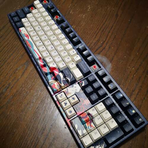 维修VARMILO APT108，，，阿米洛键机械键嫦娥樱桃议价