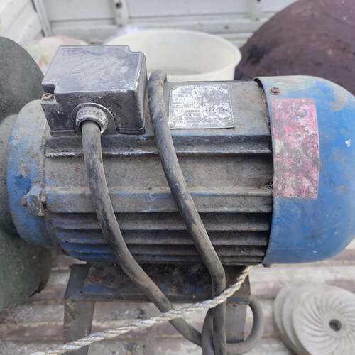 维修YS90S-2 ，3kW，380V， 5.2A， 2860r/min， 24kg， B，IP44