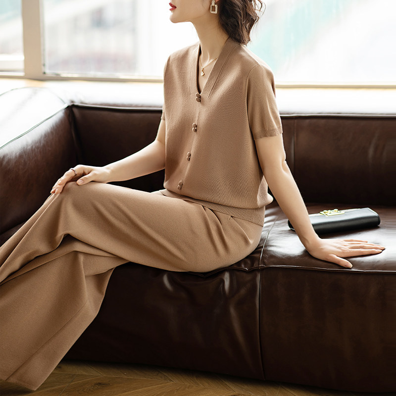 夏装新款针织冰丝短袖套装中老年妈妈春秋时尚洋气质两件套40岁女