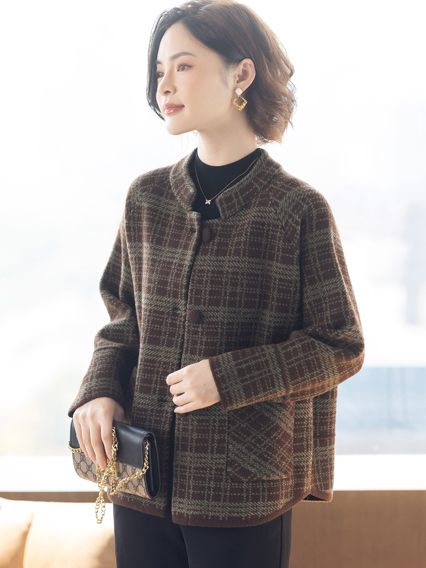 中年妈妈50岁洋气休闲春秋外套2026新款中老年人女时尚春装上衣服图片
