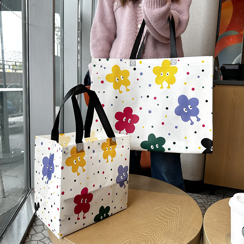 礼盒礼物卡通童装无纺布袋子彩虹服装店打包袋购物包装袋手提袋子