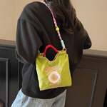 日系ins刺绣甜甜圈尼龙包包2025新款时尚迷你通勤包单肩斜挎小包