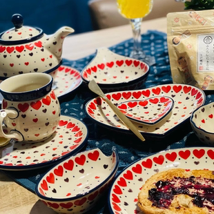 波兰进口手绘陶瓷红爱心马克杯圆盘燕麦单把碗烤箱碗汤面碗2108X