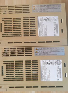 安川伺服驱动器SGDM-04ADAY360，200V三相，4