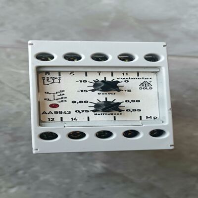 多德AA9943.11继电器，库存商品未使用没包装，轻微划痕