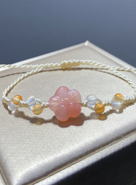 绯红天然冰透花朵手链女款饰品 粉红五瓣花通孔手绳闺蜜礼品
