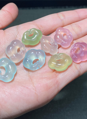 天然玛瑙玉髓祥云锁吊坠