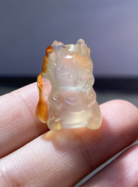 小龙人天然玛瑙俏色龙项坠