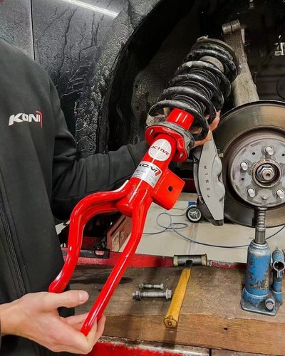 PPK 特斯拉koni避震.变色龙自适应避震.红色舒适.黄色运动MODEL3Y