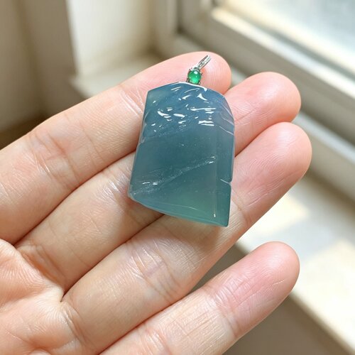 掌中翠A货冰种蓝紫翡翠吊坠