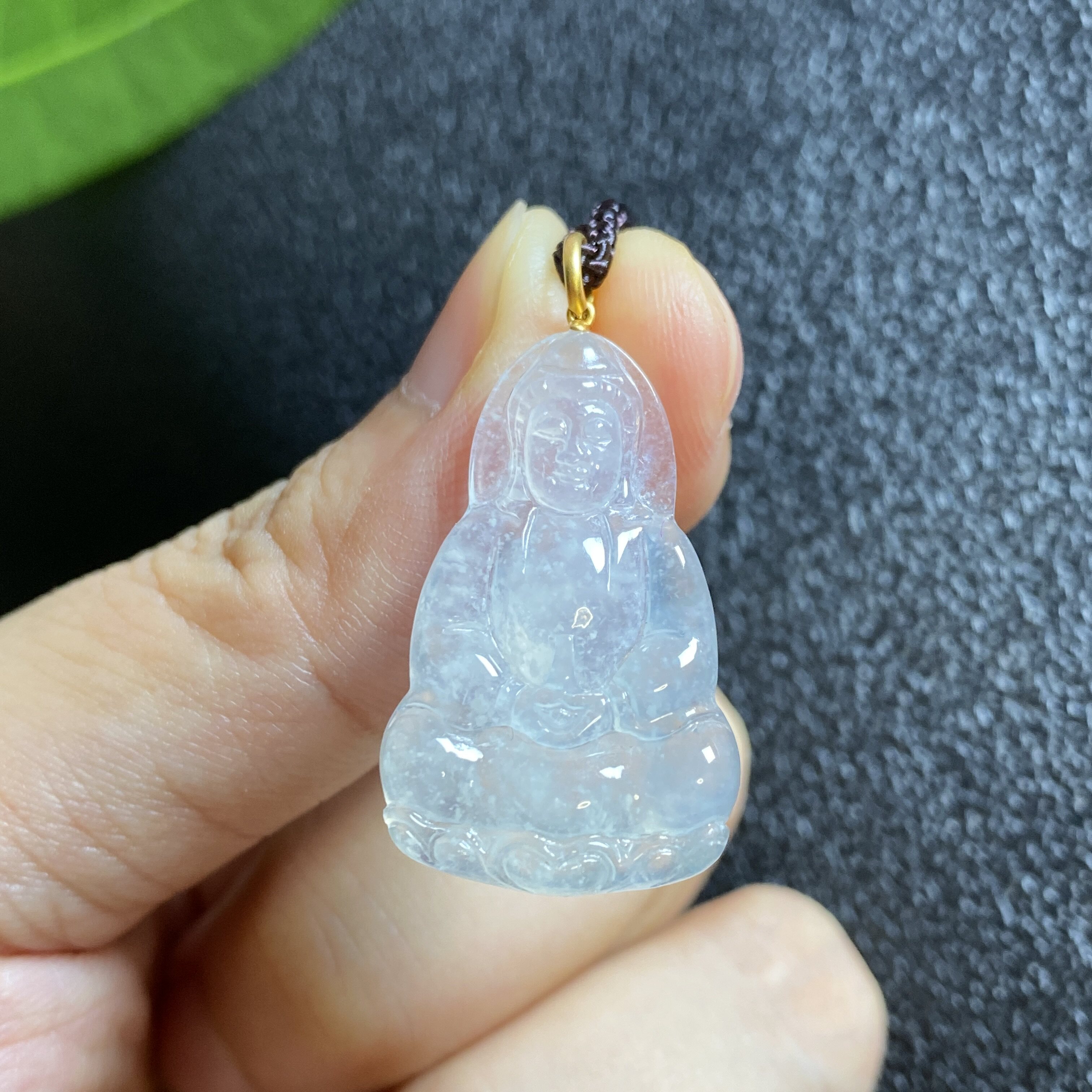 掌中翠缅甸天然翡翠高冰种起胶小观音18k金镶嵌挂件吊坠 0354