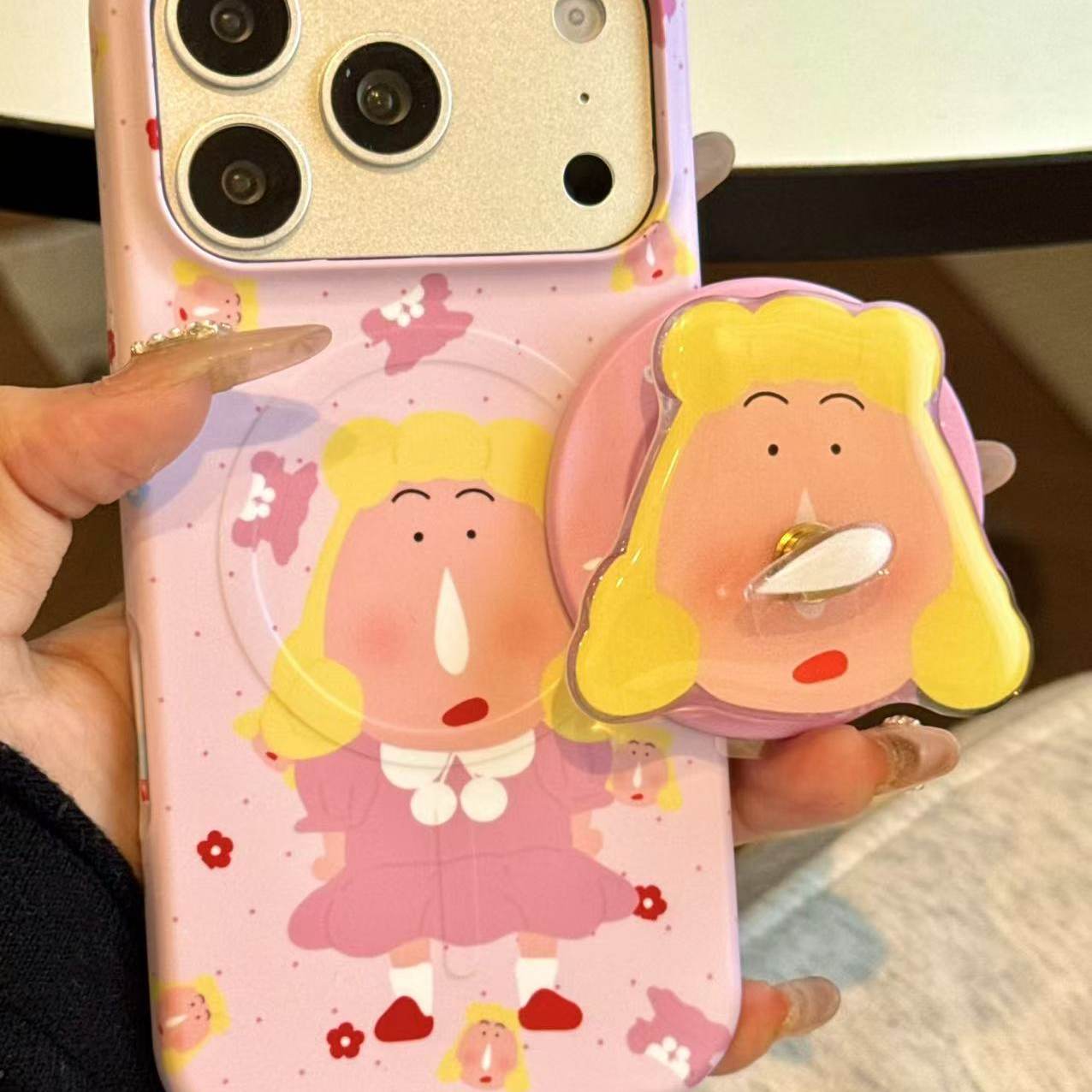 搞怪可爱粉裙黄发鼻涕转转阿呆适用于iphone17promax苹果16手机壳童趣创意搞怪新款防摔保护壳