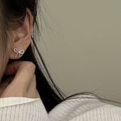 槐序HX 蝴蝶结系列 925纯银天然珍珠耳钉女精致感甜美气质耳饰