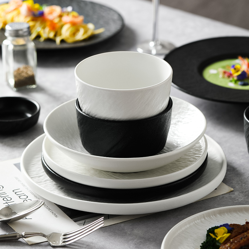 陶瓷饭碗家用2024新款特别好看的碗高级感餐具盘子碗套装汤碗面碗