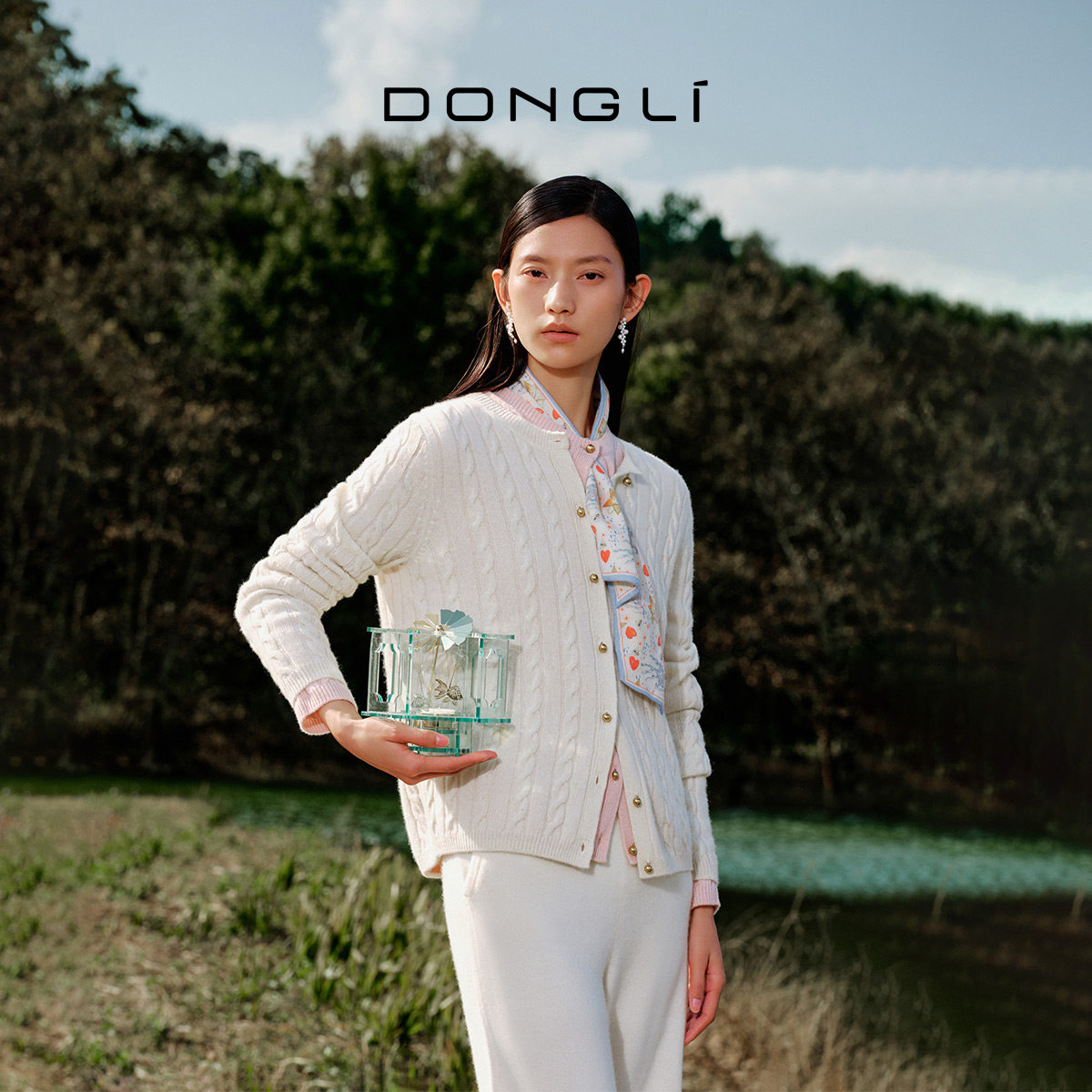 东黎复苏的呼吸-织春 山羊绒圆领珠片绞花时尚女士外搭开衫6006,女装/女士精品,羊绒衫,淘宝优惠券,粉丝福利购,淘宝优惠卷