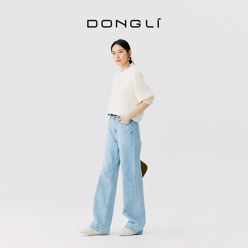 东黎小山羊绒2024新款V领羊绒衫