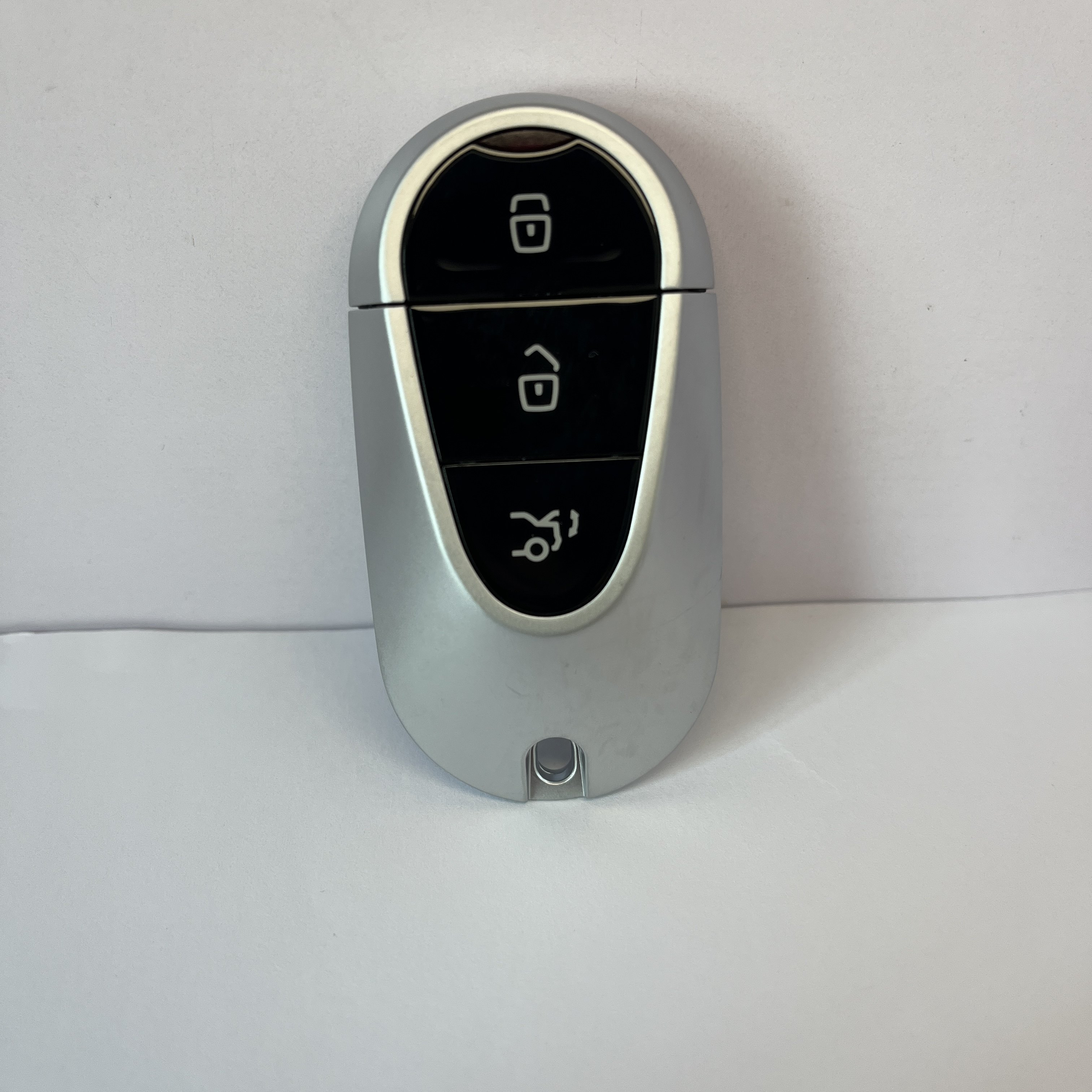 适用哪吒v 哪吒u 遥控钥匙配制改装匹配智能钥匙新能源电动车钥匙