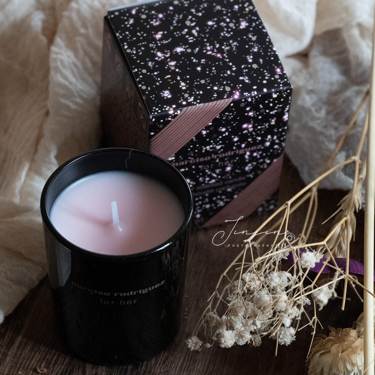 节日限量款Narciso/纳西索 for her 黑瓶香氛 黑色玻璃瓶粉色蜡烛