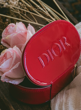 Dior迪奥红色漆皮化妆包 专柜新品便携手提包 时尚亮面吸睛收纳包