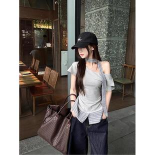 设计感拼接格子飘带拼接斜肩短袖 T恤女夏收腰显瘦荷叶边露肩上衣