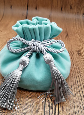 浅蓝色丝绒婚礼伴手礼热卖款喜糖袋婚庆礼品袋新娘伴娘闺蜜回礼包